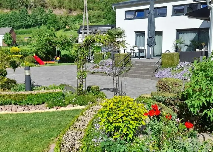 Alina 巴特贝勒堡